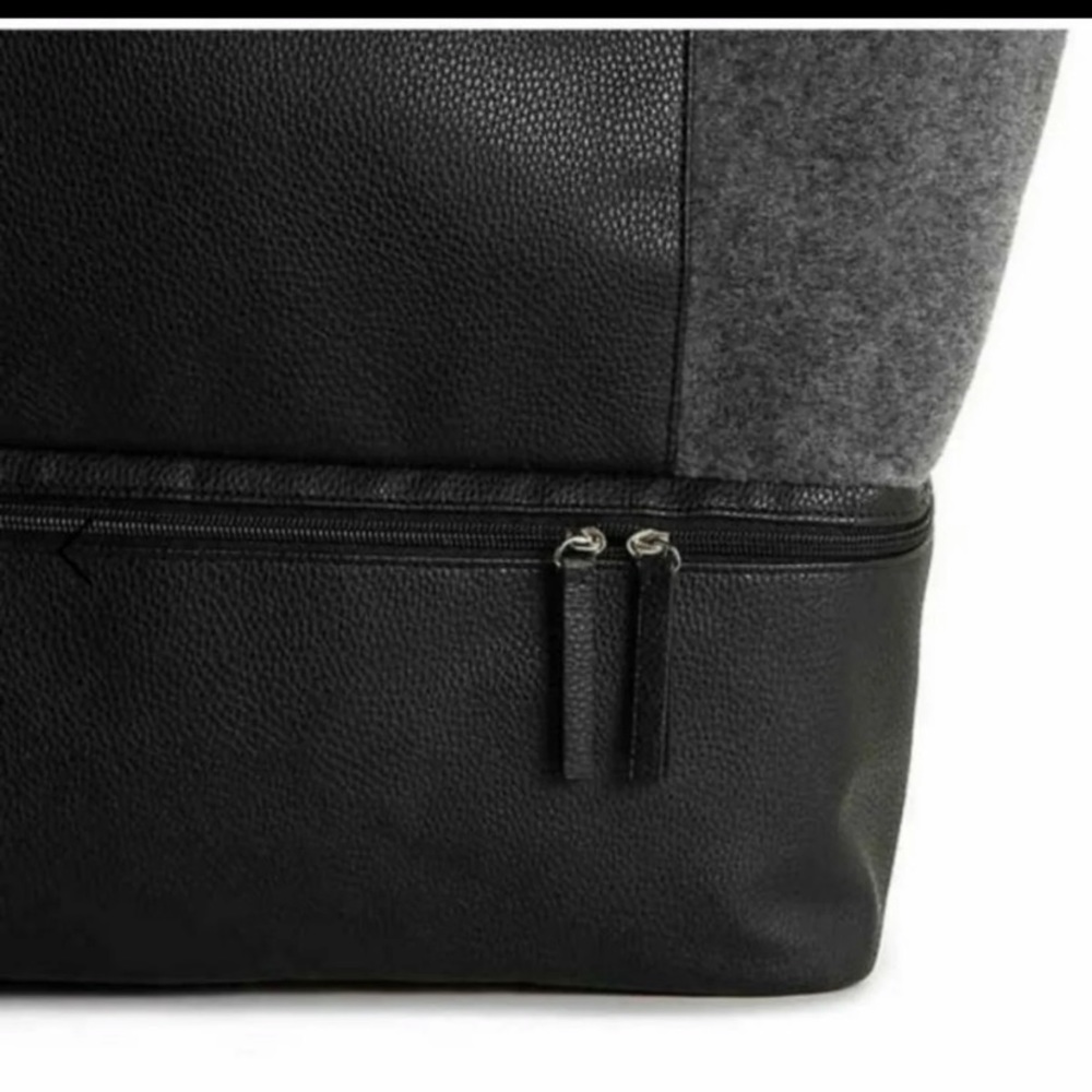 DSW weekender bag with shoe compartment - Picture 3 of 7